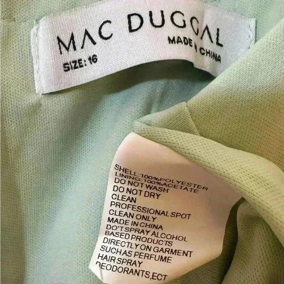 MAC DUGGAL Embellished Sleeveless Plunge Neck Trumpet Gown NWT Size 16 A20242 - Picture 7 of 8